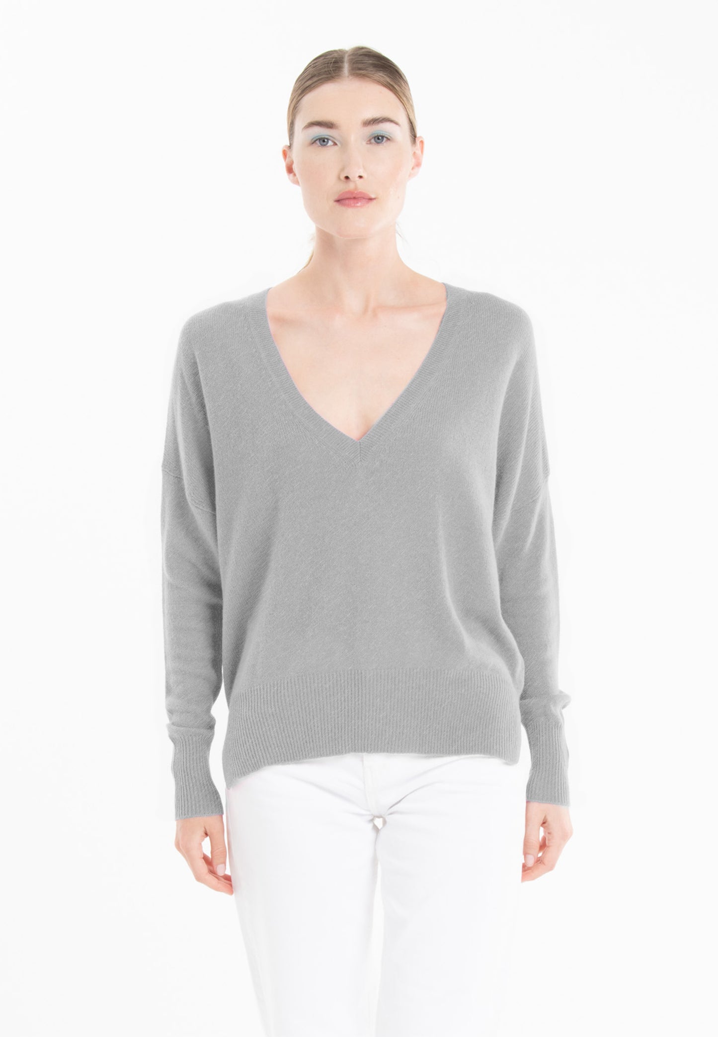 Women's light gray cashmere V-neck sweater - RIA 3