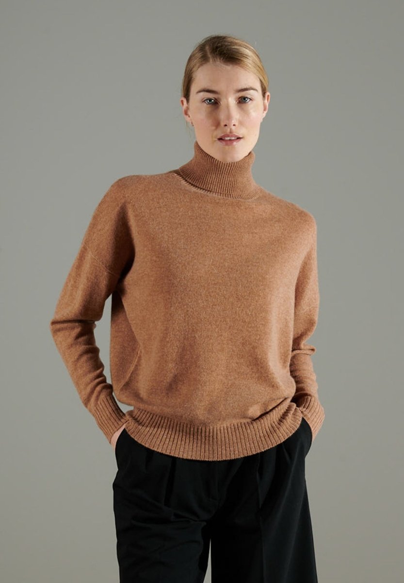 Pull col roulé cachemire camel femme NAMI – Studio cashmere8