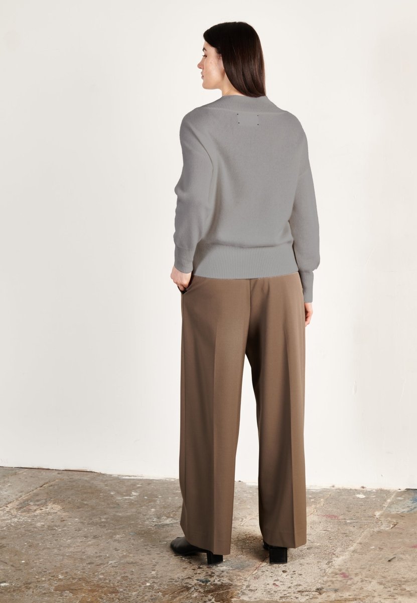 Pull col V cachemire 4 fils gris souris femme - HANA 12 - Studio cashmere8