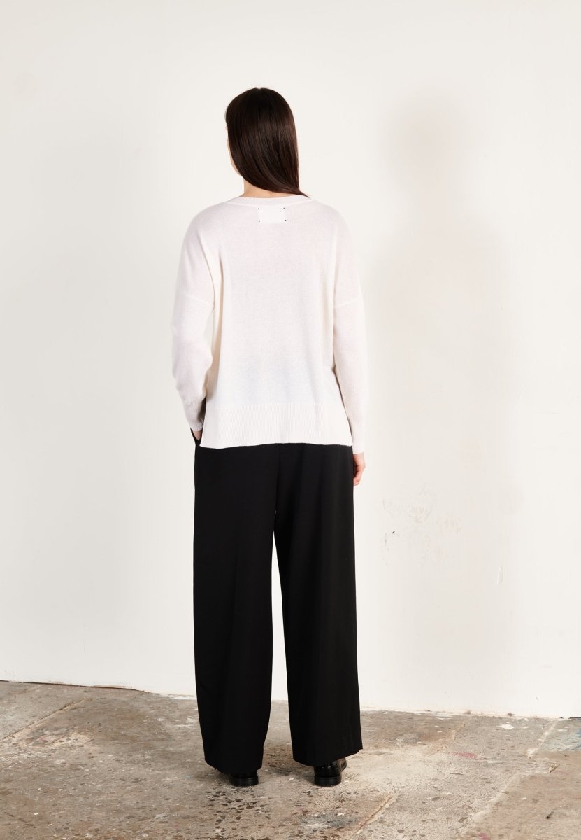 Pull col V cachemire écru femme - HANA 1 - Studio cashmere8