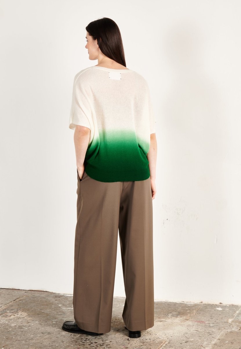 Pull col V cachemire écru/vert émeraude femme - RIA 7A - Studio cashmere8
