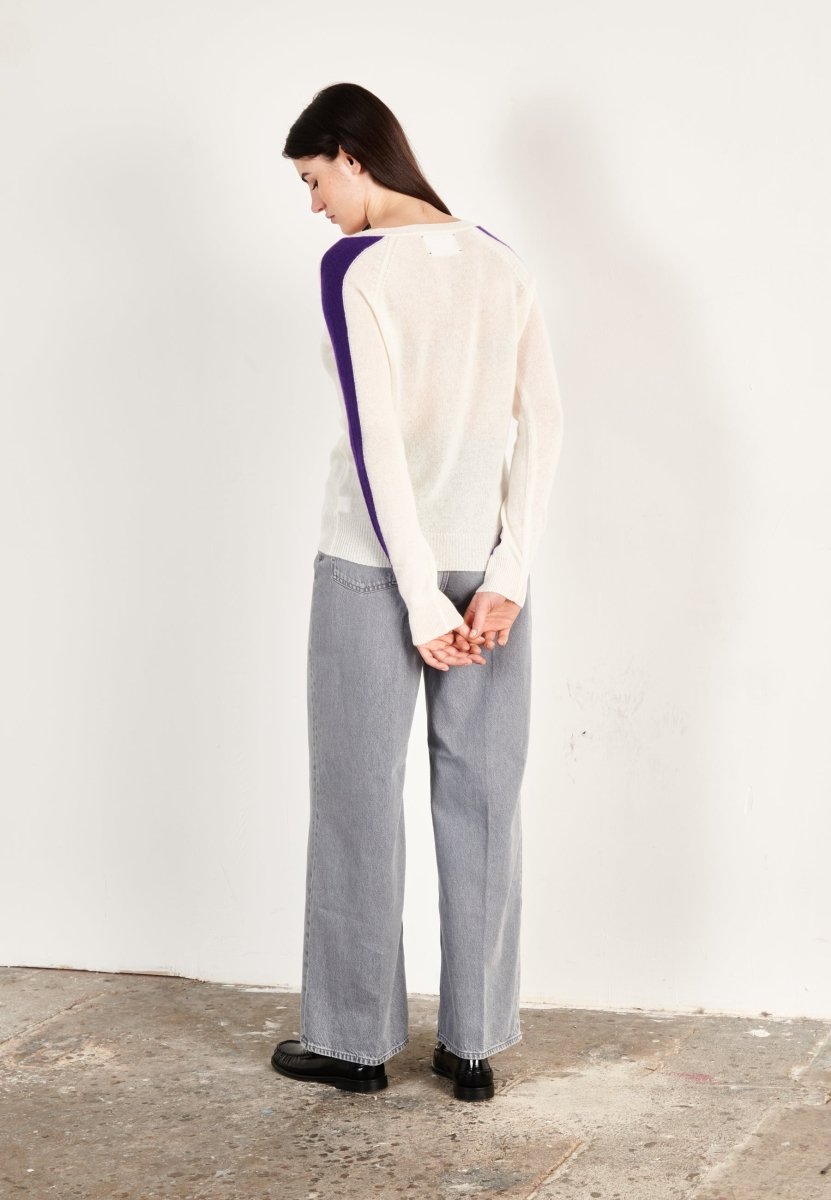 Pull col V cachemire écru/violet femme - RIA 1 - Studio cashmere8