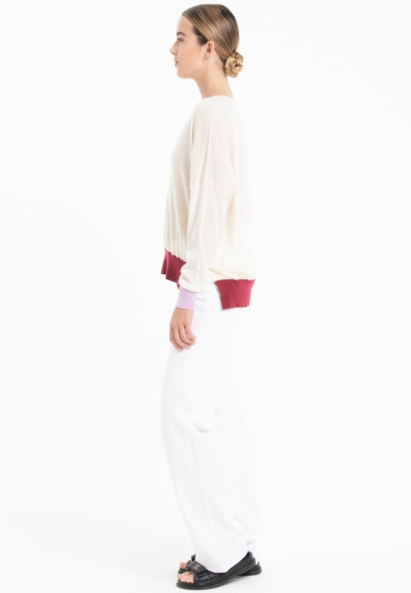 Pull col V oversize ultrafin cachemire et laine blanc/lavande/rouge femme - KELLY 10 - Studio cashmere8