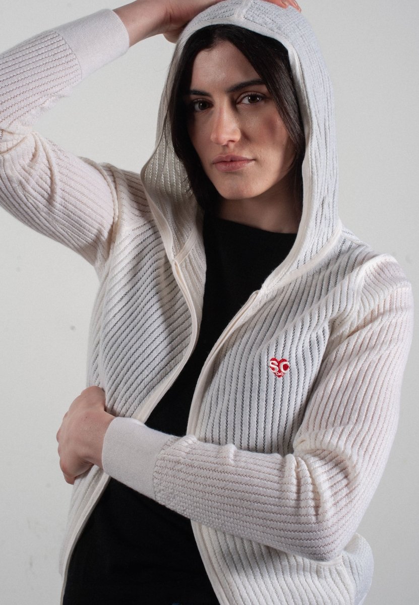 Sweat à capuche femme en cachemire et laine ajouré ultrafin blanc - FRIDA 9 - Studio cashmere8
