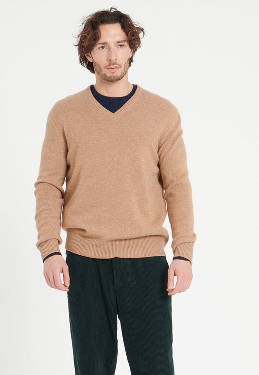 Men's 4-ply camel cashmere V-neck sweater - LUKE 13