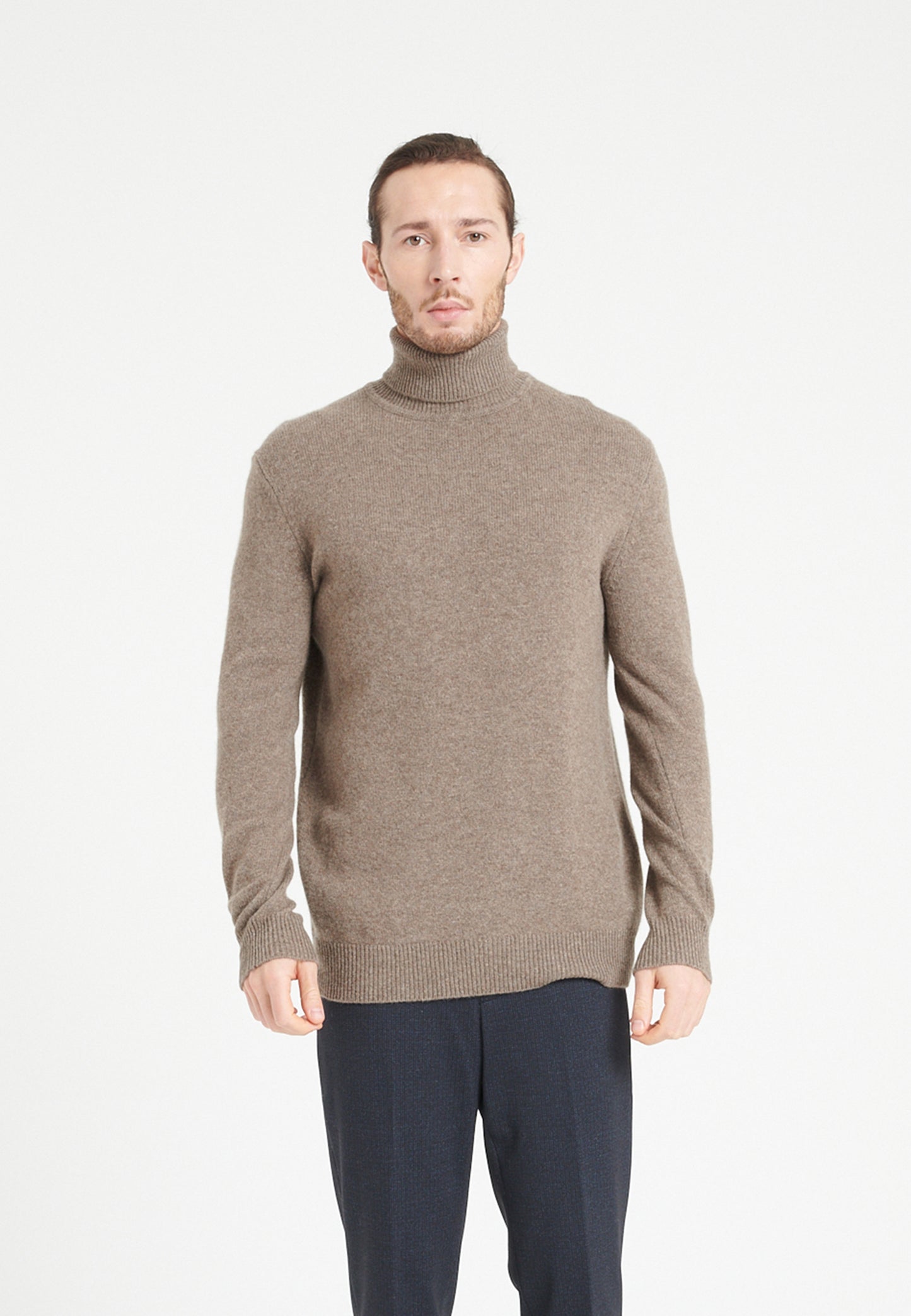 Men's 4-ply cashmere turtleneck sweater in taupe - LUKE 15