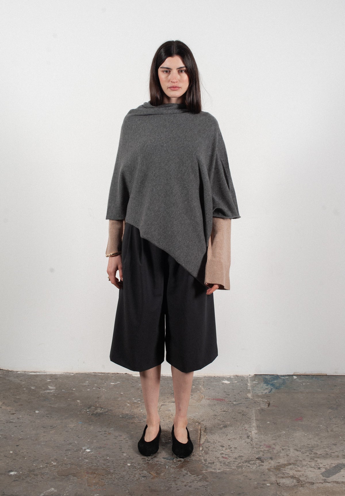 Women's charcoal grey cashmere poncho - LILLY 9