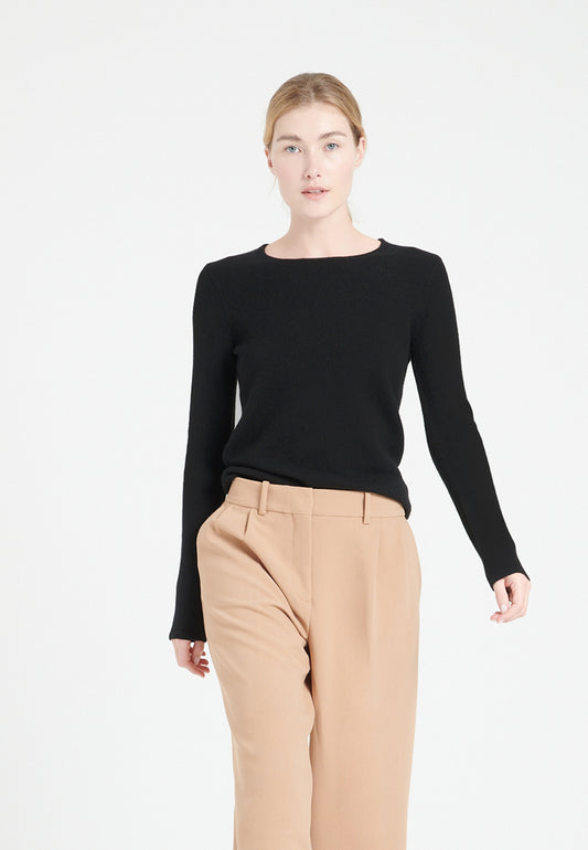 Schwarzer 4-fädiger Kaschmirpullover mit U-Boot-Ausschnitt für Damen - LILLY 18