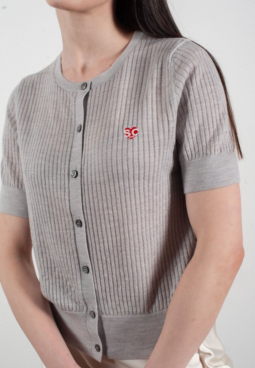 Cardigan col rond manches courtes femme en cachemire et laine ajouré ultrafin gris clair - FRIDA 6 - Studio cashmere8