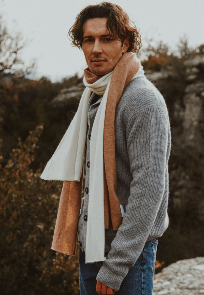 Echarpe en cachemire camel - Studio cashmere8