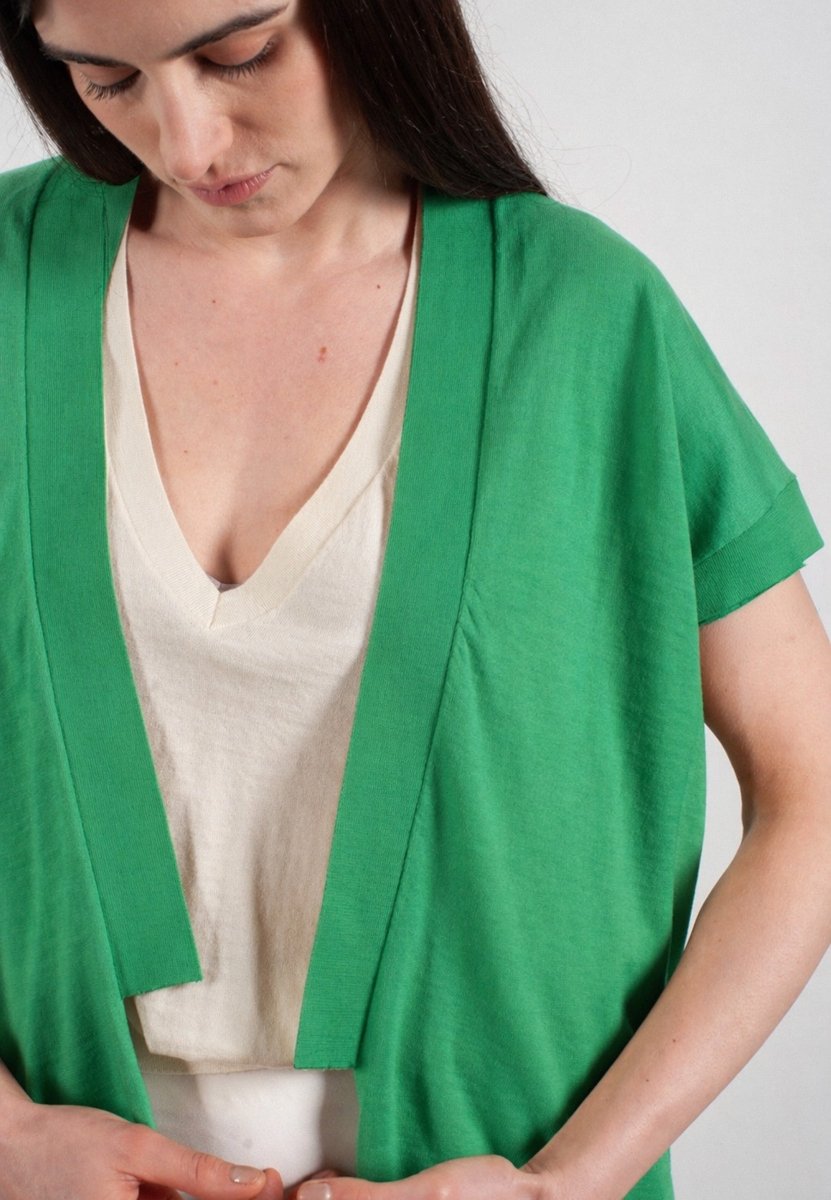 Gilet à manches courtes femme en cachemire & laine ultrafin vert - KELLY 5 - Studio cashmere8