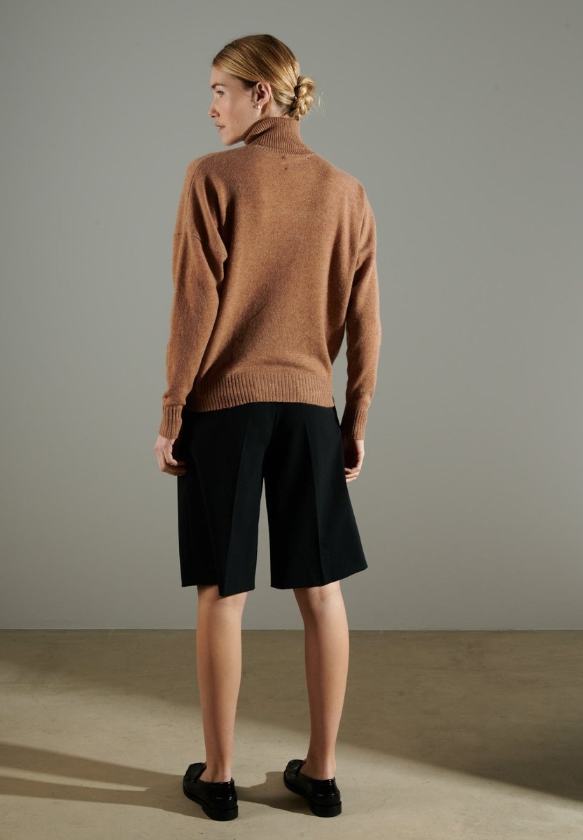 NAMI 7 Pull col roulé oversize en cachemire camel - Studio cashmere8