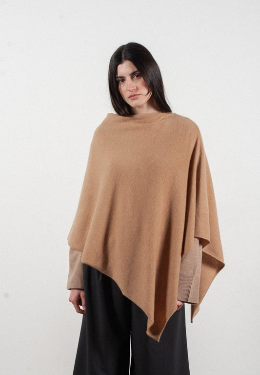 Poncho femme en cachemire camel - LILLY 9 - Studio Cashmere8