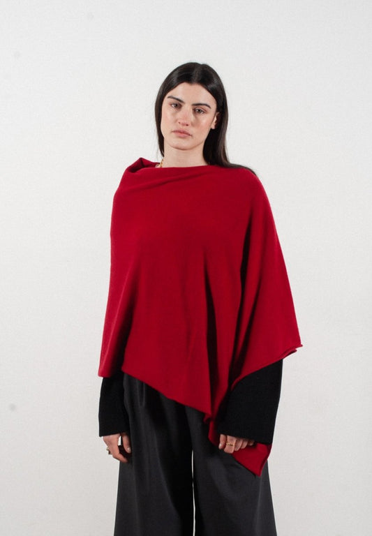 Poncho femme en cachemire rouge - LILLY 9 - Studio Cashmere8