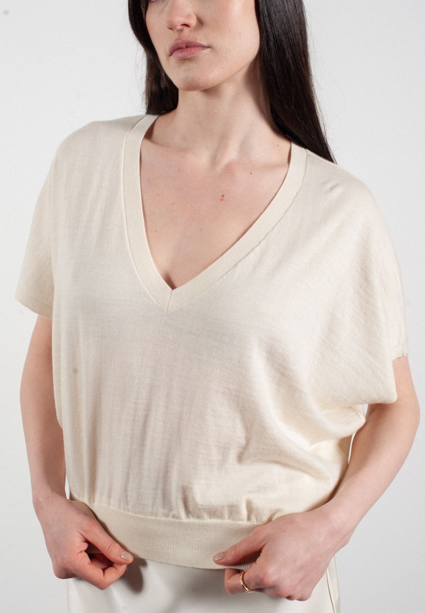 Pull col V à manches chauve souris femme en cachemire & laine ultrafin blanc - KELLY 6 - Studio cashmere8