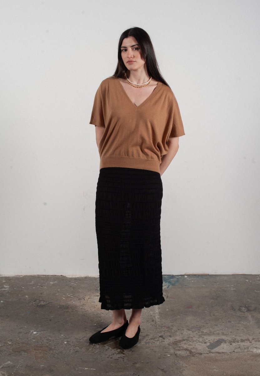Pull col V à manches chauve souris femme en cachemire & laine ultrafin camel - KELLY 6 - Studio cashmere8