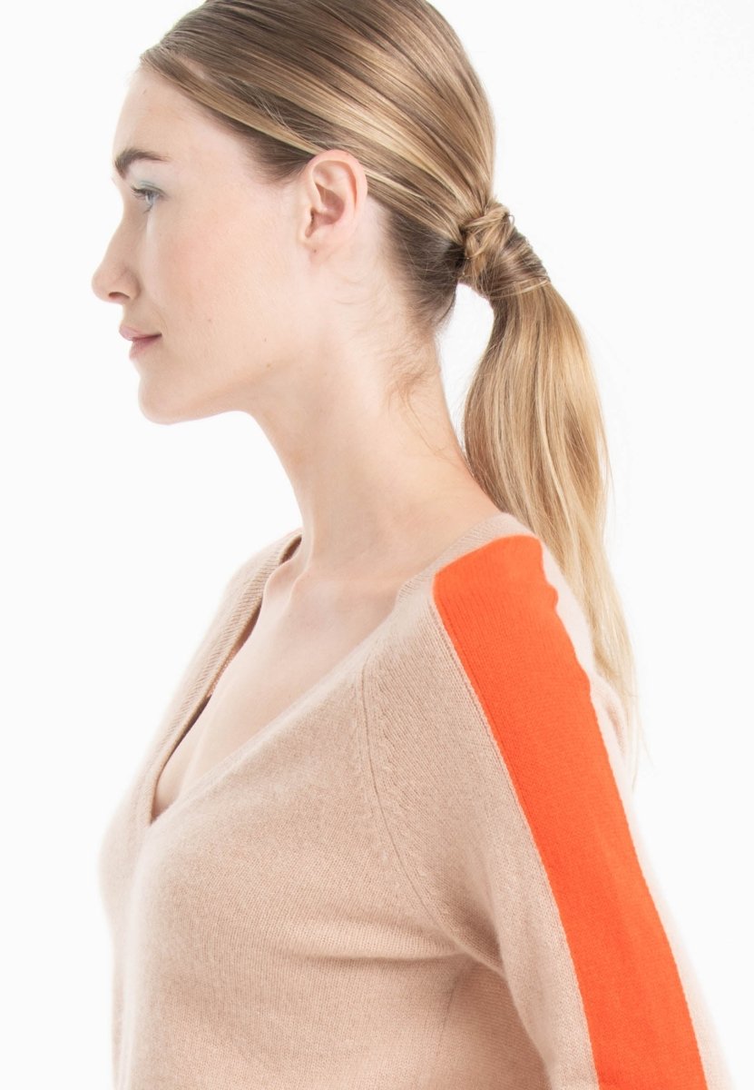Pull col V cachemire camel clair/mandarine femme - RIA 1 - Studio cashmere8