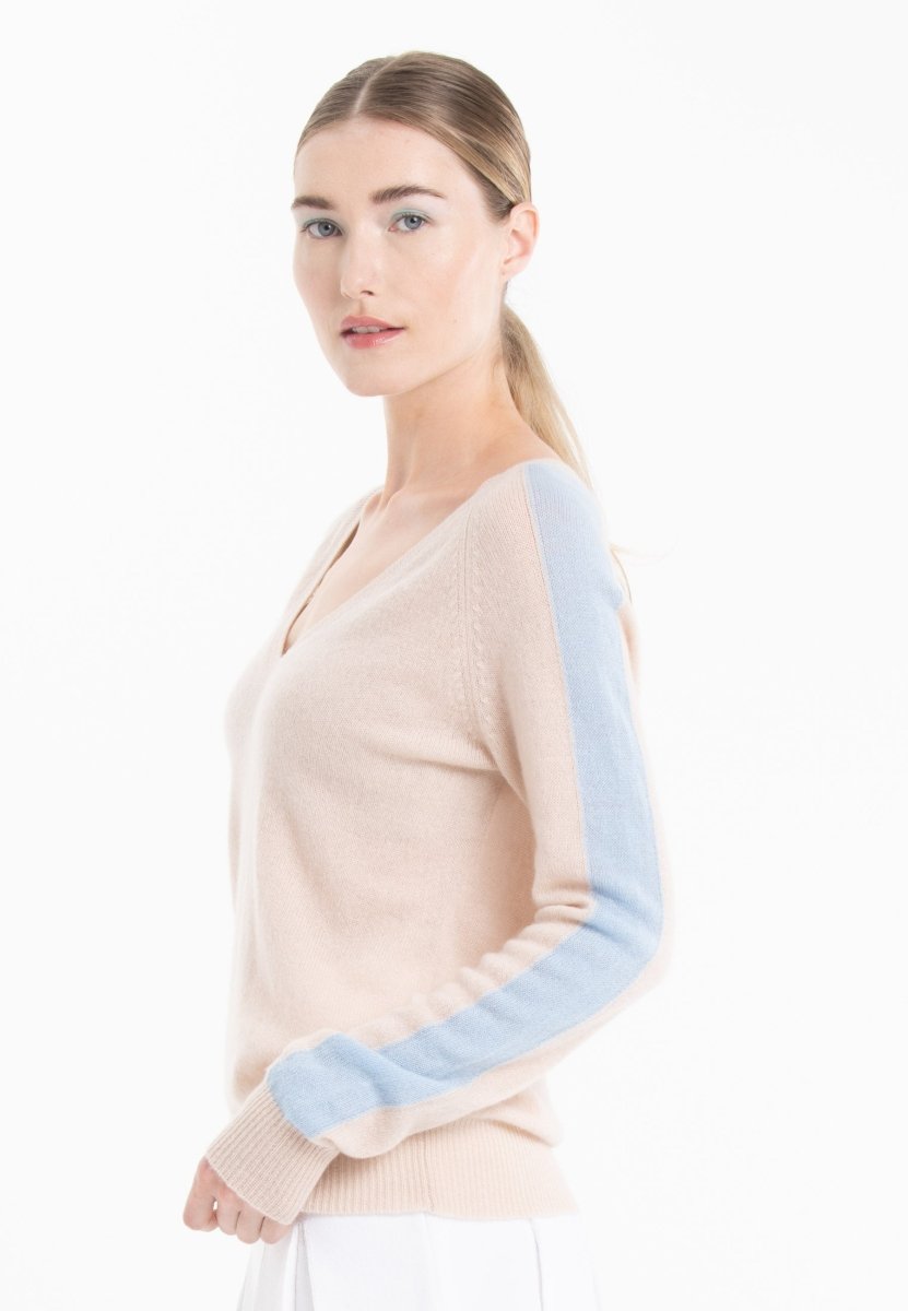 Pull col V cachemire skin/baby blue femme - RIA 1 - Studio cashmere8