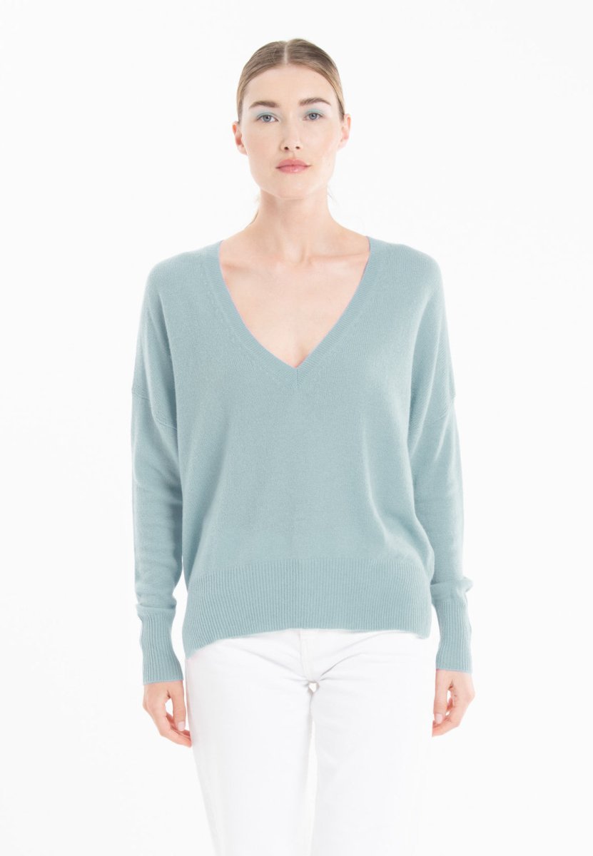 Pull col V cachemire vert d'eau femme - RIA 3 - Studio cashmere8