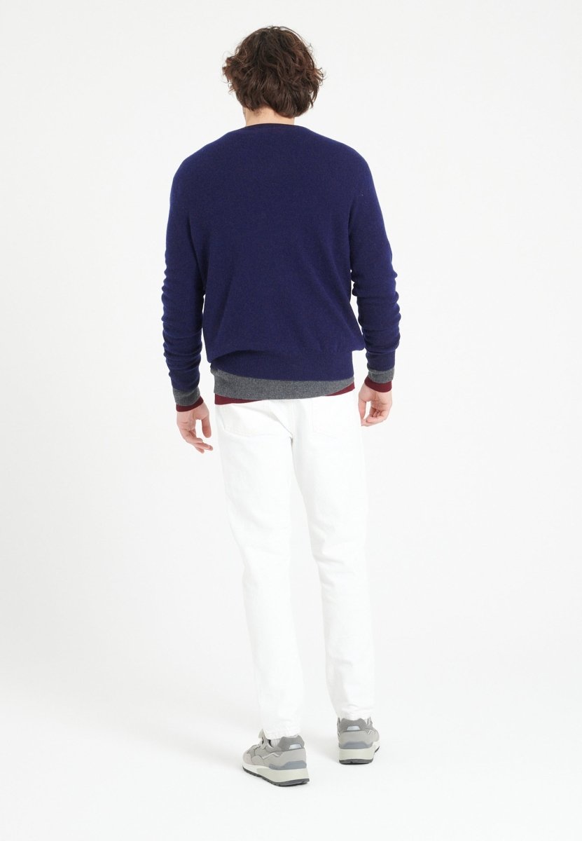 Pull col V homme en cachemire bleu nuit - LUKE 1 - Studio cashmere8