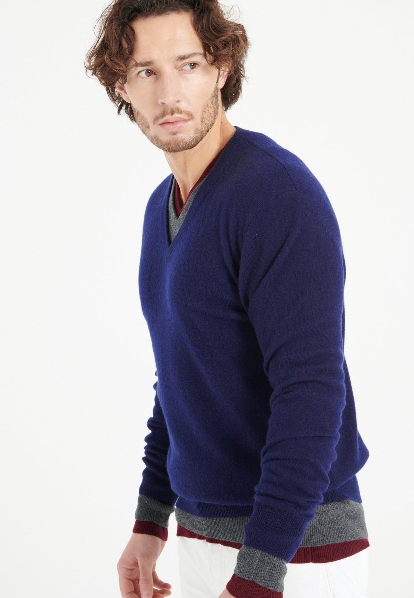 Pull col V homme en cachemire bleu nuit - LUKE 1 - Studio cashmere8