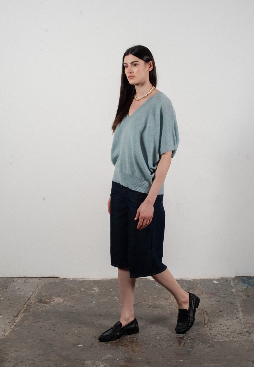 Pull col V manches chave souris femme en cachemire vert d'eau - RIA 25 - Studio cashmere8