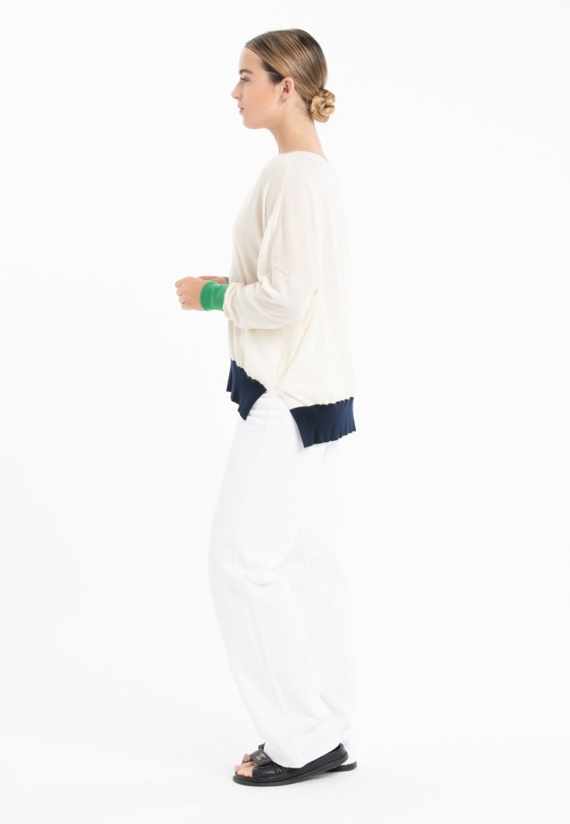 Pull col V oversize ultrafin cachemire et laine blanc/vert/bleu marine femme - KELLY 10 - Studio cashmere8