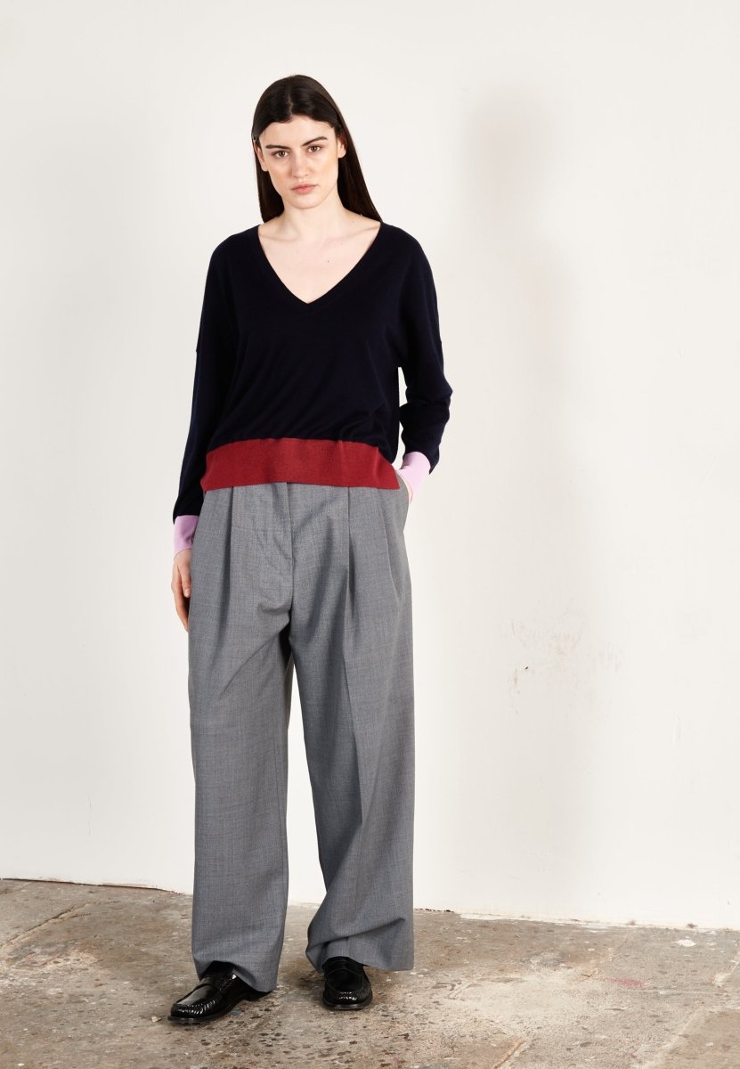 Pull col V oversize ultrafin cachemire et laine bleu marine/lavande/rouge femme - KELLY 10 - Studio cashmere8