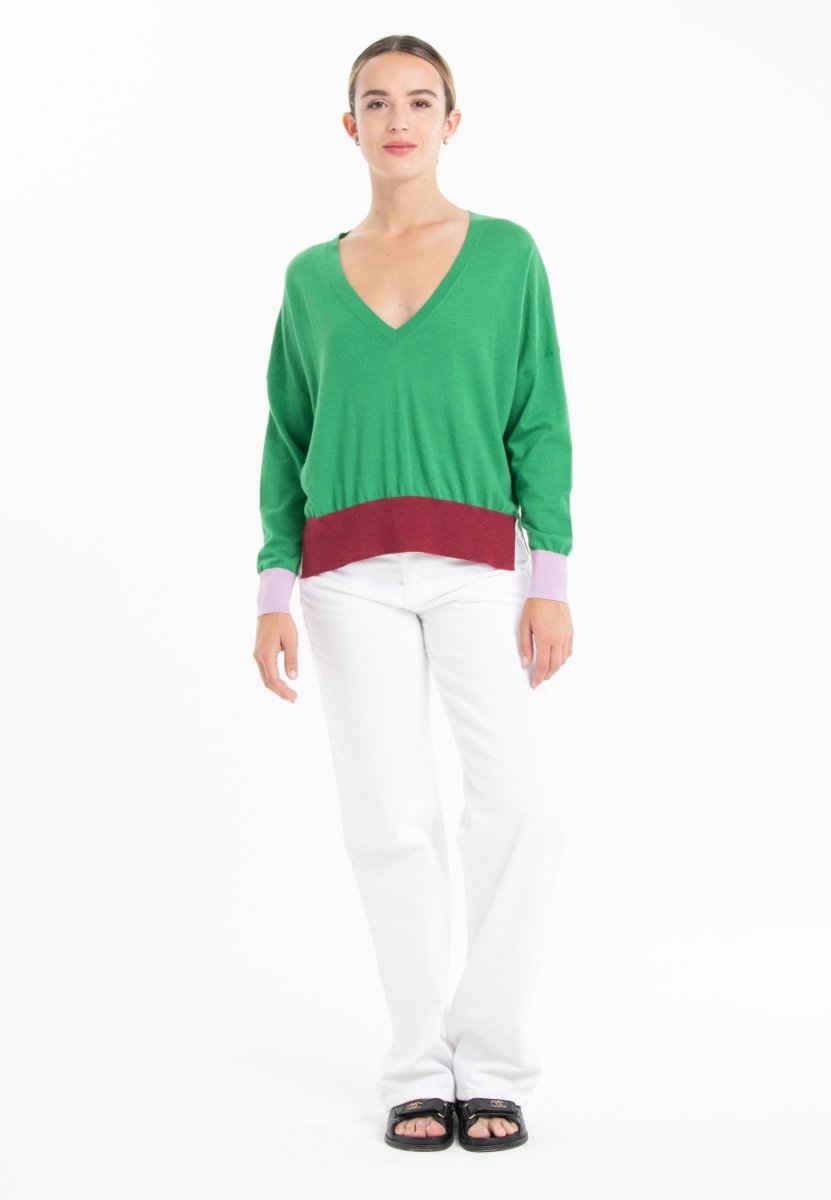 Pull col V oversize ultrafin cachemire et laine vert/lavande/rouge femme - KELLY 10 - Studio cashmere8