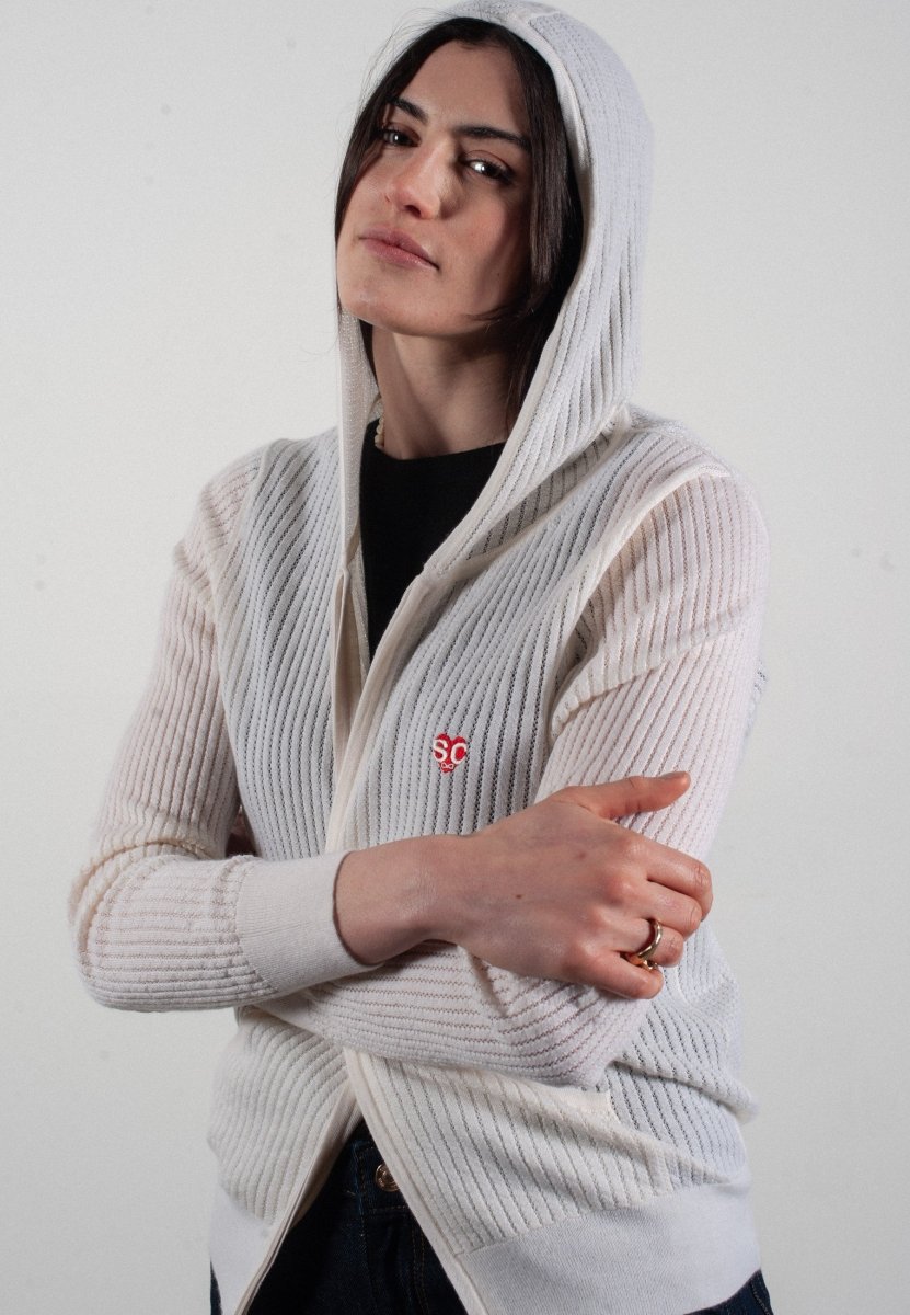 Sweat à capuche femme en cachemire et laine ajouré ultrafin blanc - FRIDA 9 - Studio cashmere8