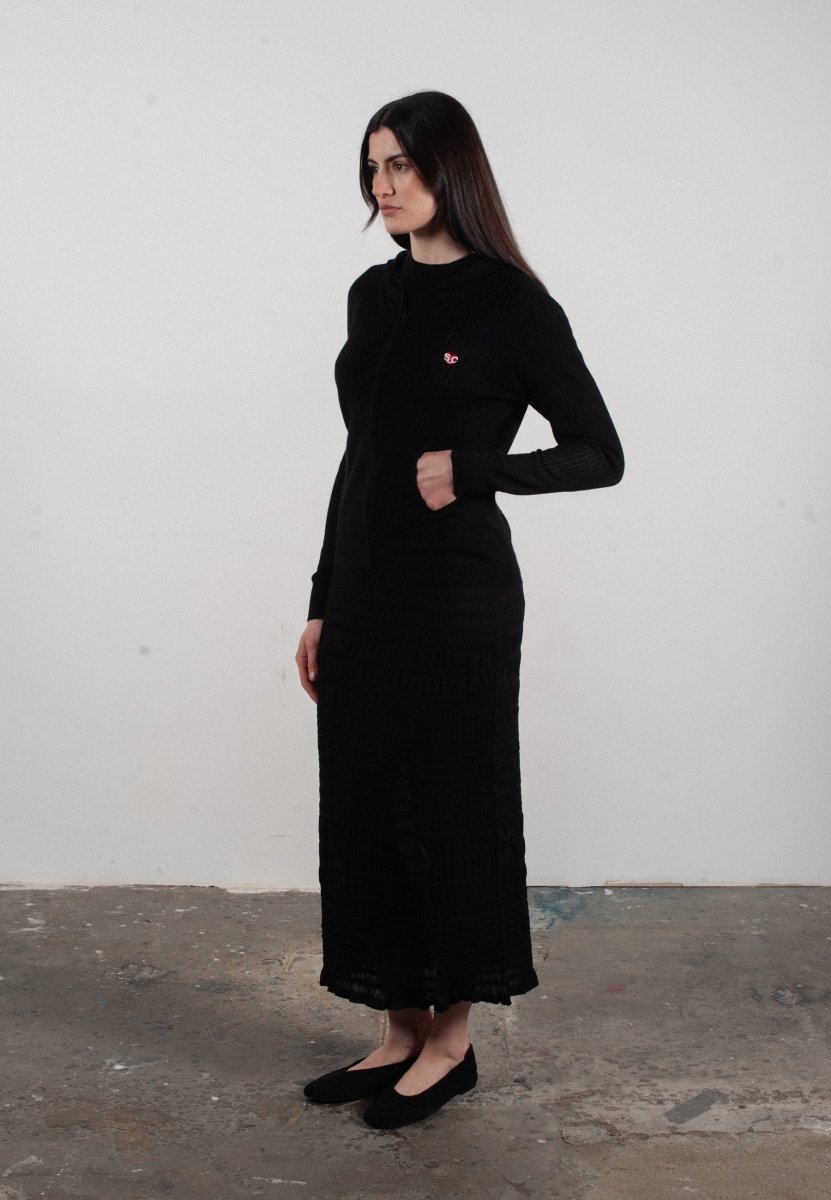 Sweat à capuche femme en cachemire et laine ajouré ultrafin noir - FRIDA 9 - Studio cashmere8
