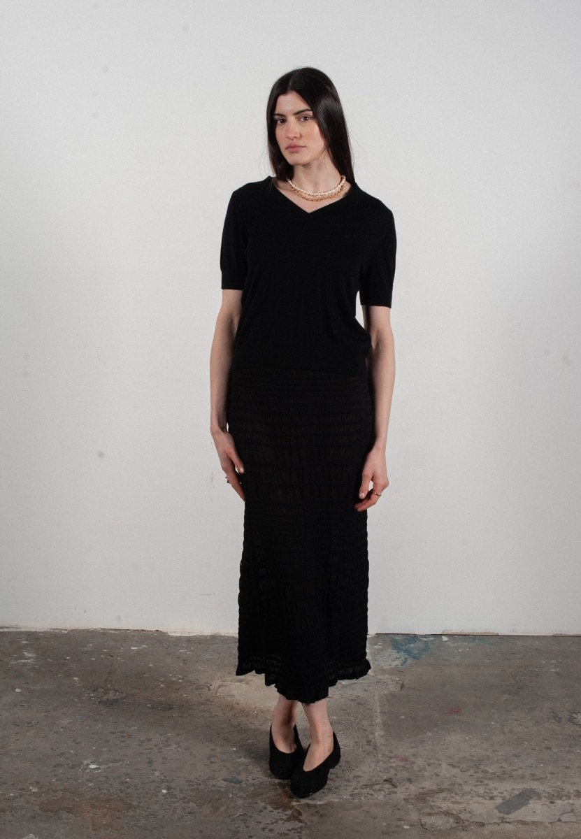 T-shirt col V manches courtes femme en cachemire et laine ultrafin noir - FRIDA 10 - Studio cashmere8